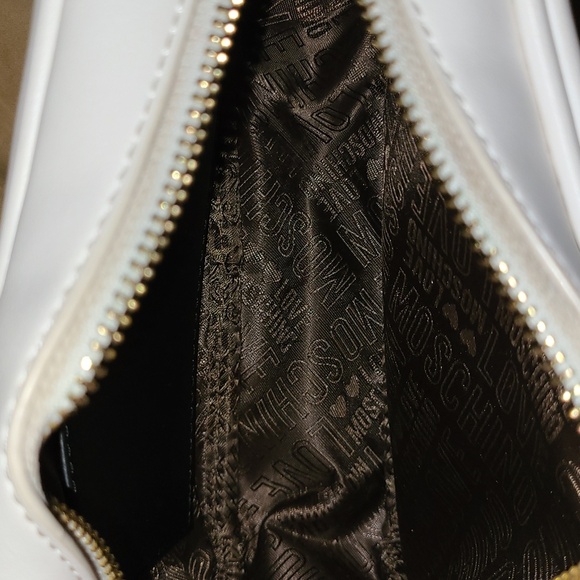 Love Moschino ☆ Crossbody Bag - Picture 10 of 13